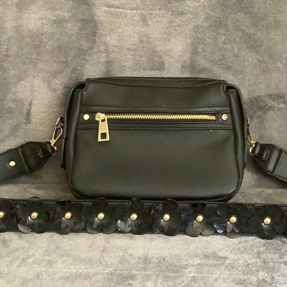 A+ vegan leather camera bag